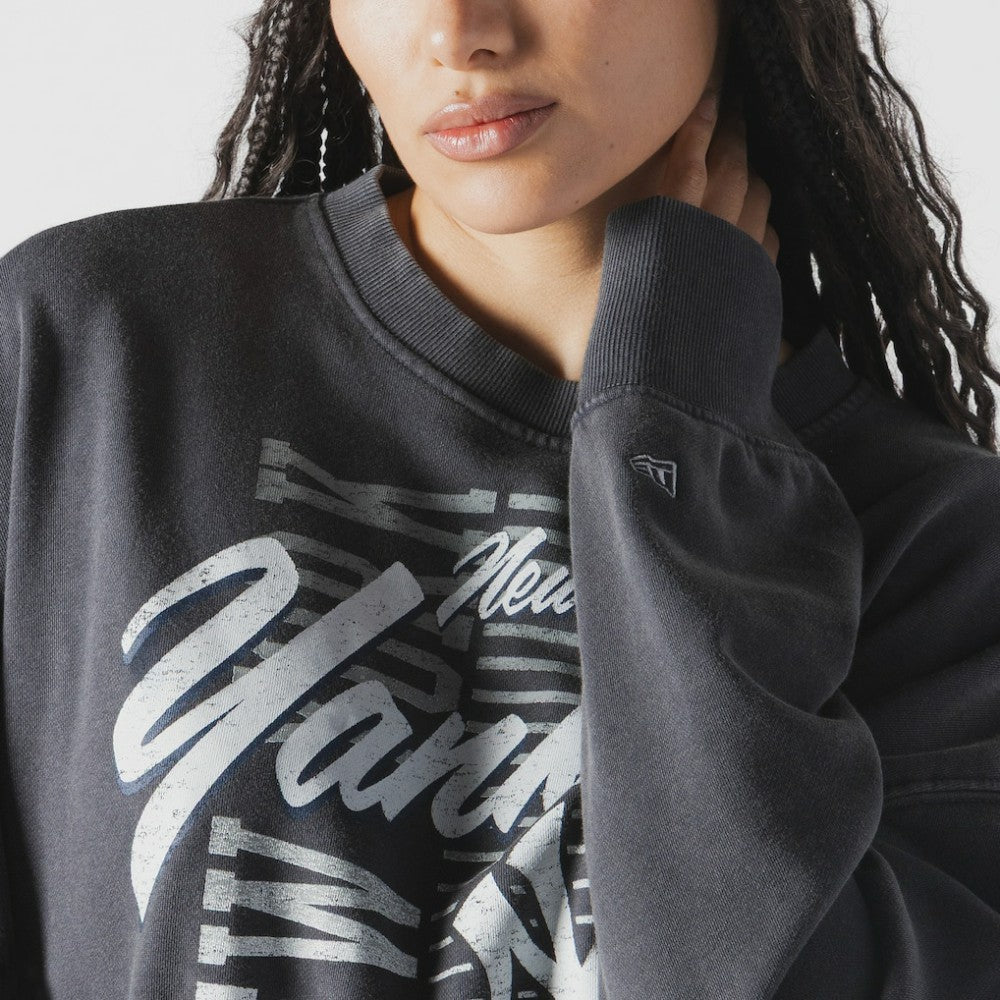 Navy New York Yankees New Era Women's Boxy Mineral Wash Dolmen Sleeve Cropped Sweatshirt