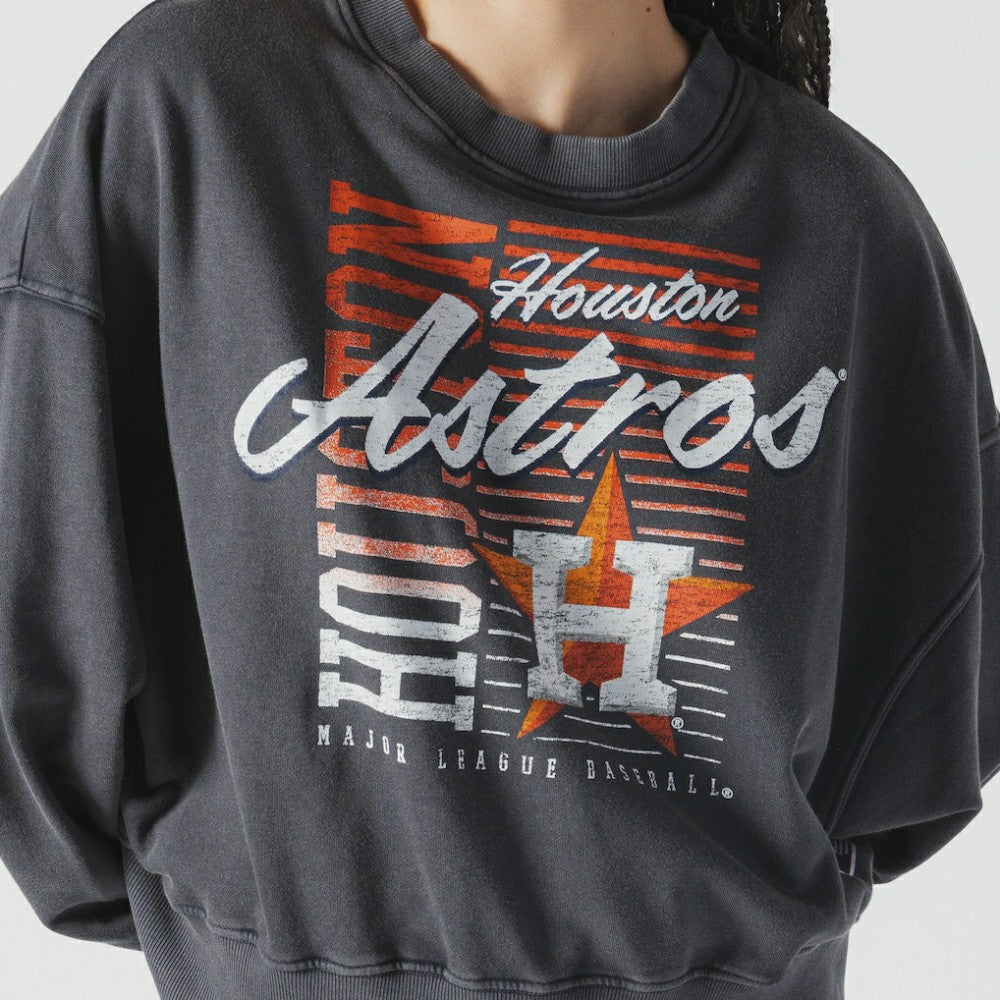 Navy Houston Astros New Era Women's Boxy Mineral Wash Dolmen Sleeve Cropped Sweatshirt