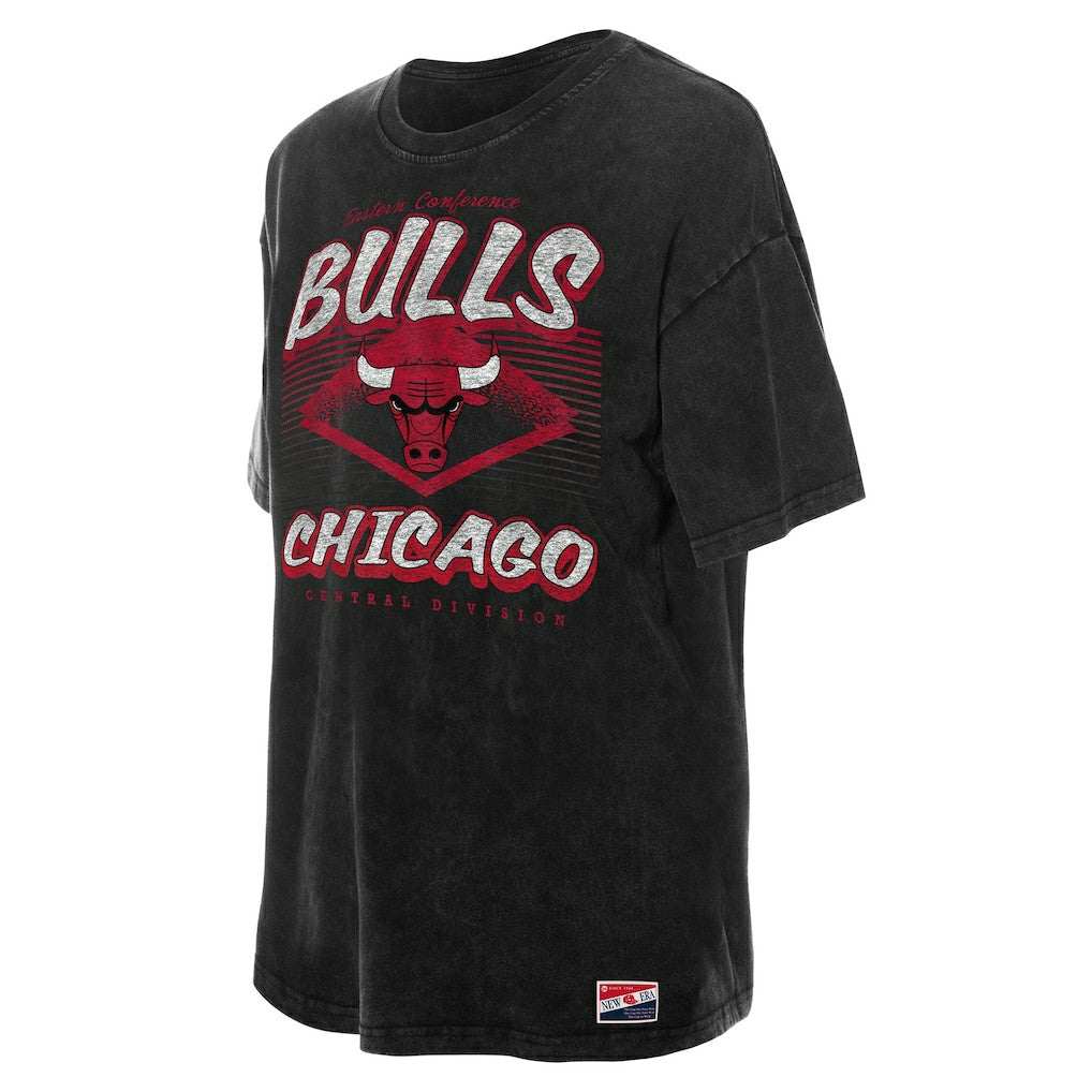 New Era Chicago Bulls Women's Throwback Mineral Wash Oversized T-Shirt sale