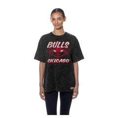New Era Chicago Bulls Women's Throwback Mineral Wash Oversized T-Shirt sale