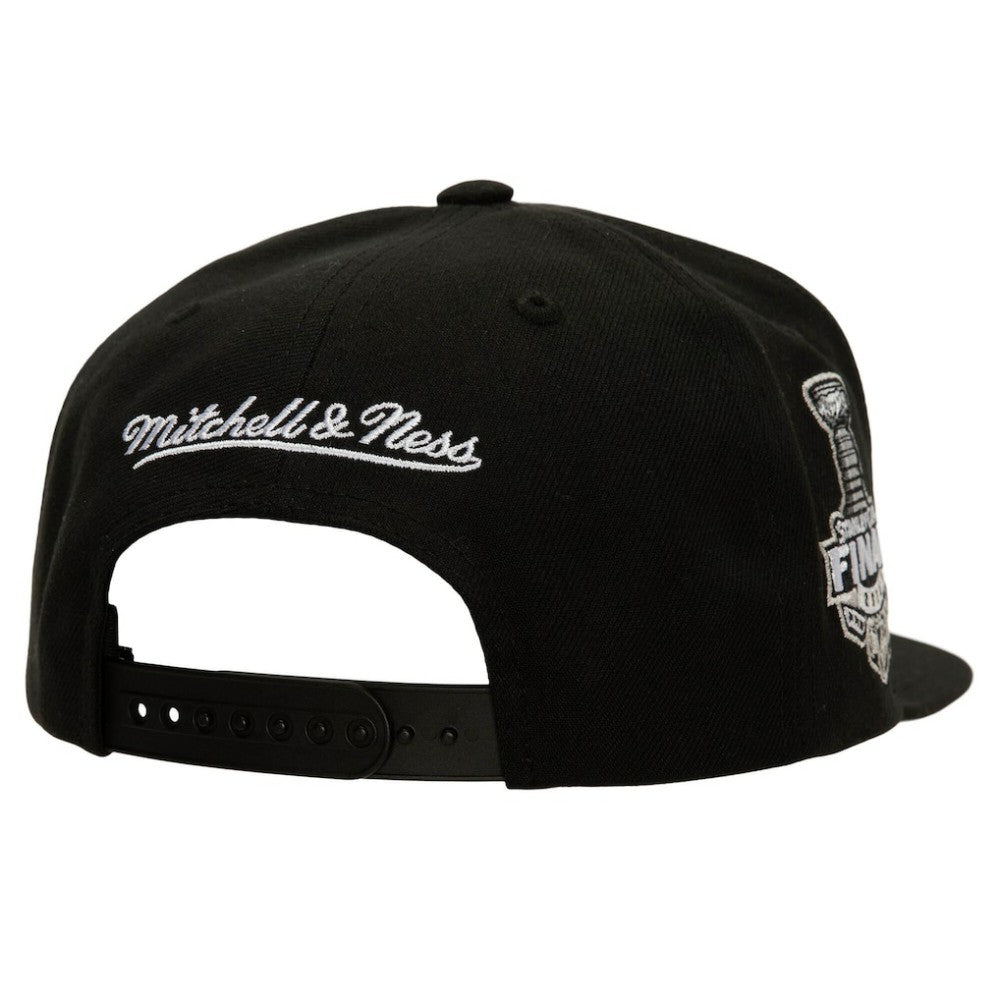 NHL Washington Capitals Mitchell & Ness Core Top Spot Snapback Hat