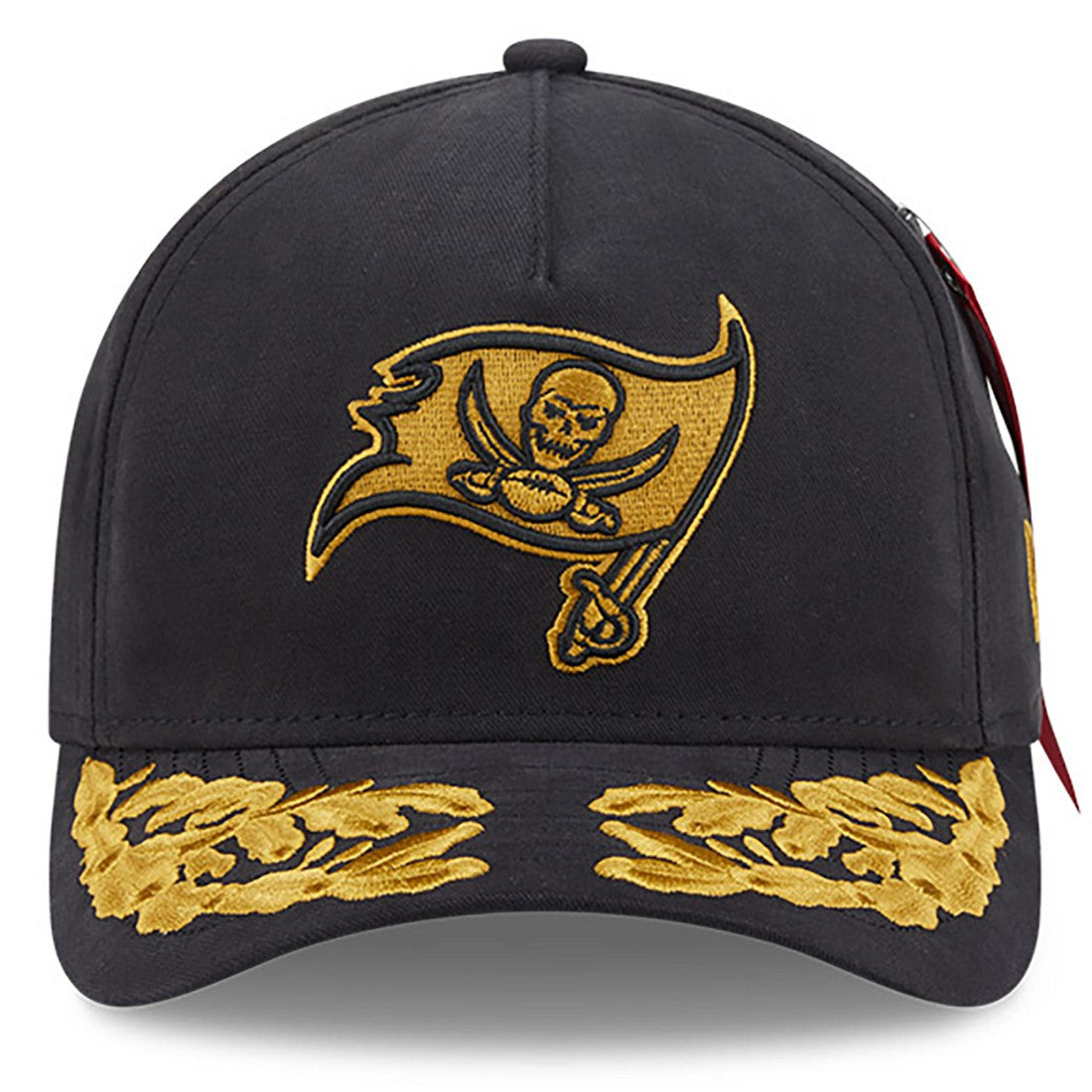 x Alpha Industries A-Frame 9FORTY Adjustable Hat - Tampa Bay Buccaneers Hats