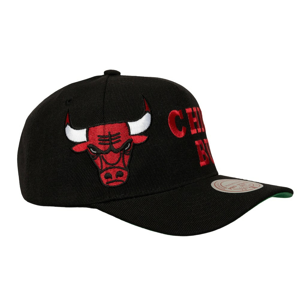 Mitchell & Ness Chicago Bulls Busted Logo Wordmark Wrap-Around Pro Pinch Adjustable Hat
