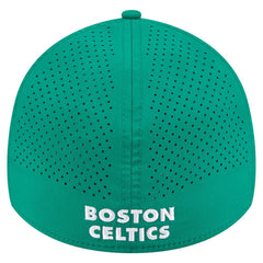 New Era Boston Celtics Featherweight Poly Rope Flex 39Thirty Hat
