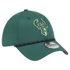 New Era Milwaukee Bucks Featherweight Poly Rope Flex 39Thirty Hat