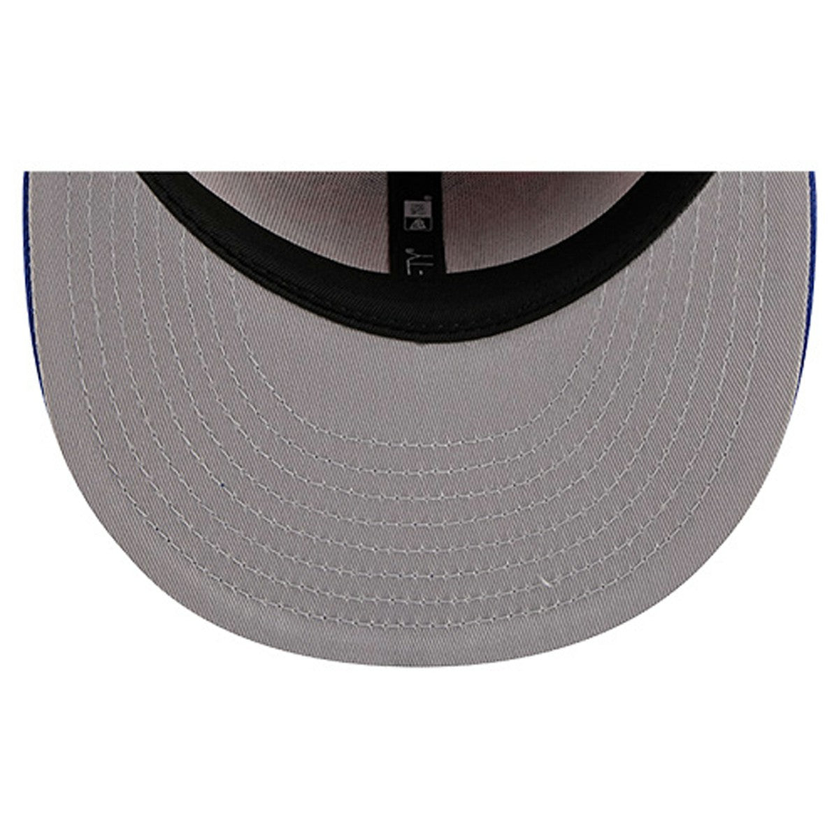 New Era New York Knicks Satin Two-Tone 59FIFTY Fitted Hat