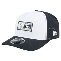 White/Navy New York Yankees New Era Established Patch 9SEVENTY Adjustable Hat