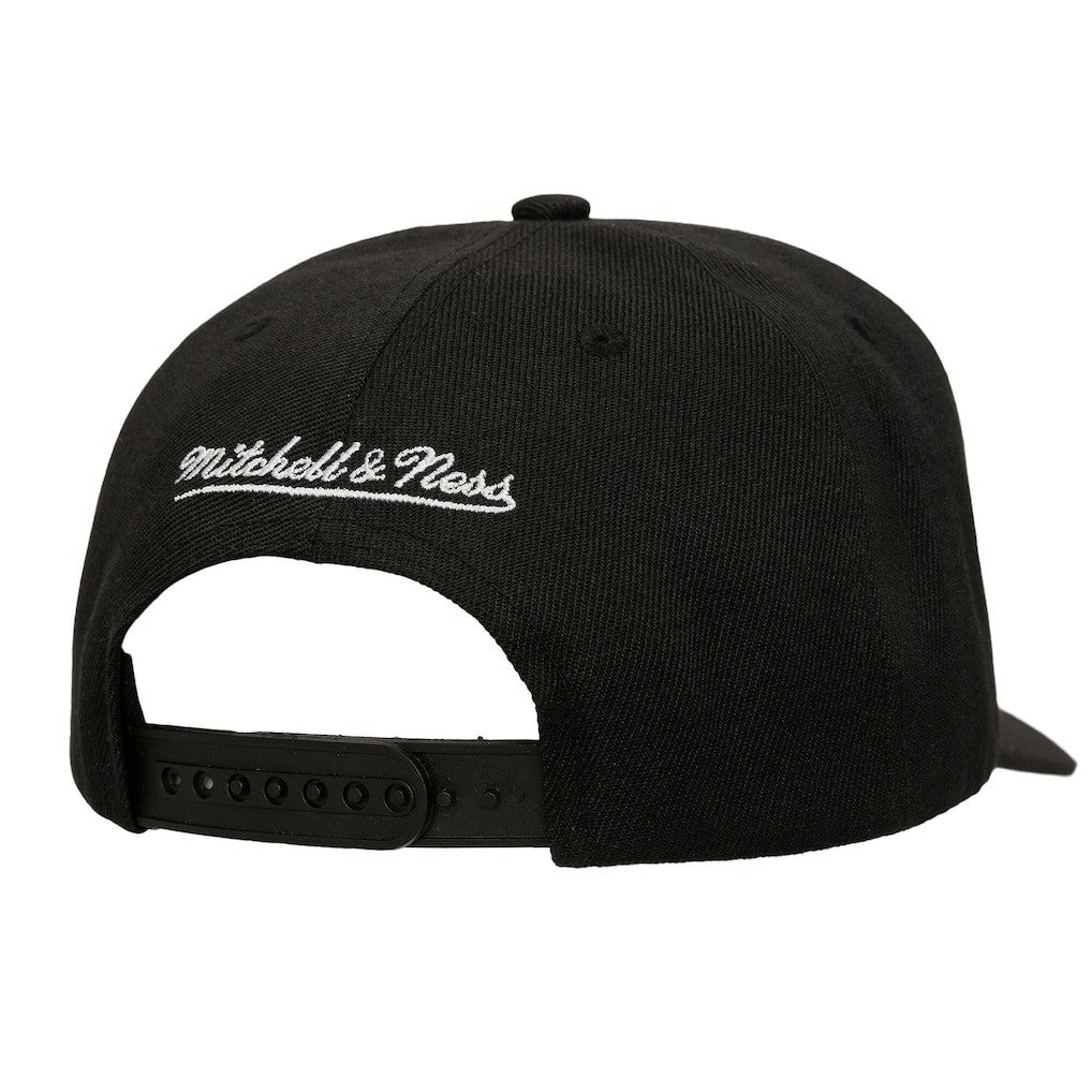 Mitchell & Ness Boston Celtics Tilted Pro Pinch Adjustable Hat