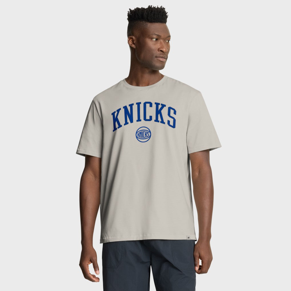 Fanatics New York Knicks Crossover Collection Pull Up Jumper Shot Premium T-Shirt