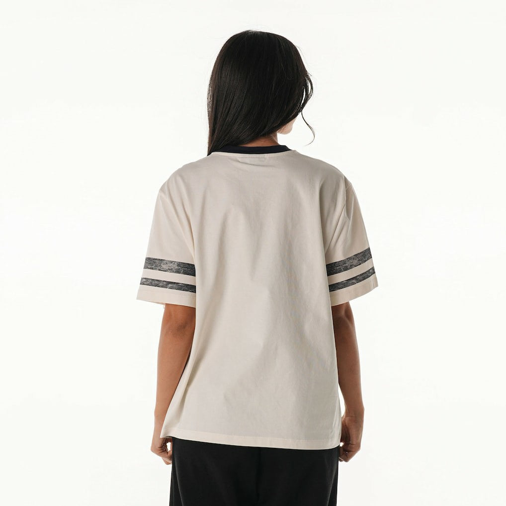 The Wild Collective Women's Vintage Drop Shoulder Oversized Boyfriend T-Shirt - Arizona Cardinals T-shirts