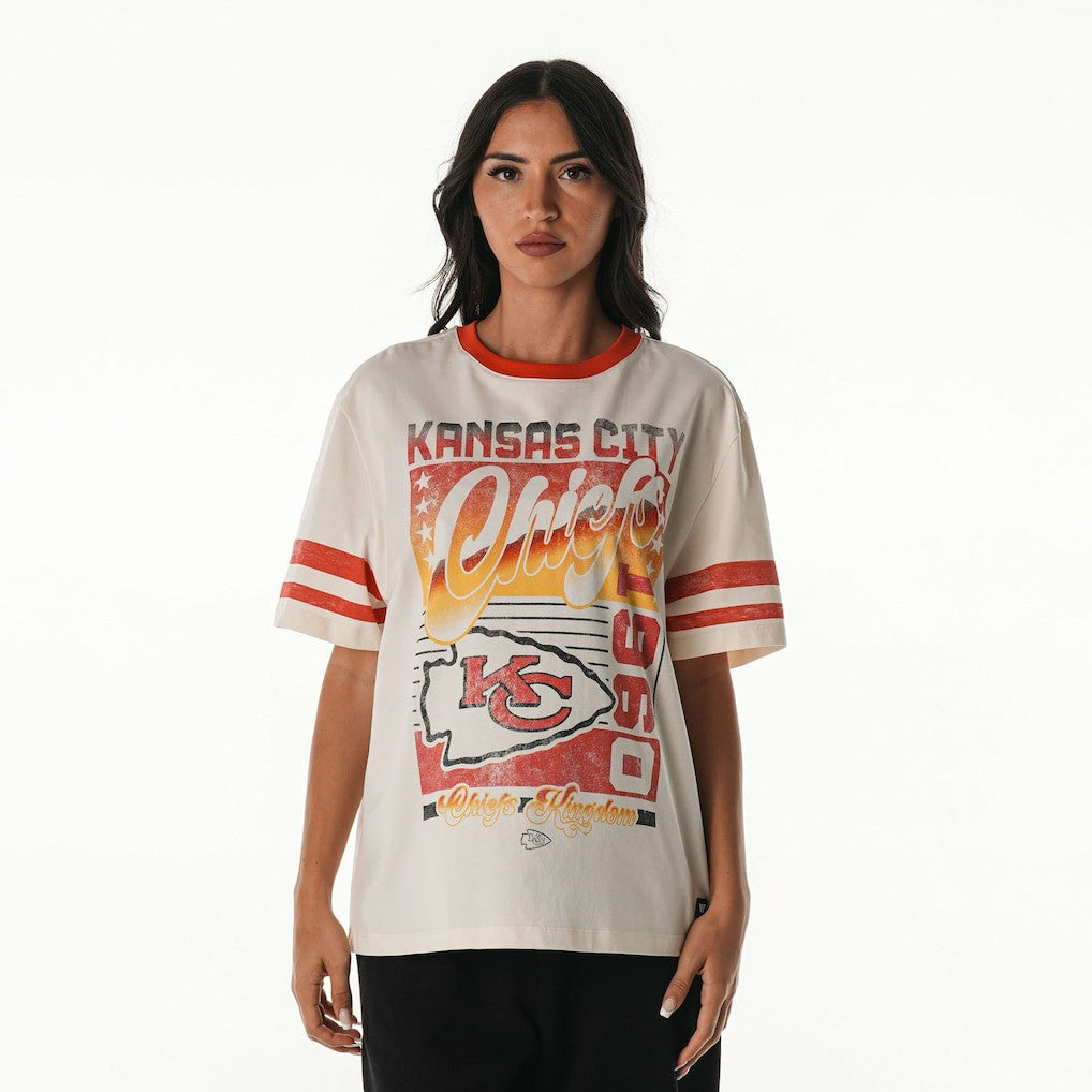 The Wild Collective Women's Vintage Drop Shoulder Oversized Boyfriend T-Shirt - Kansas City Chiefs T-shirts