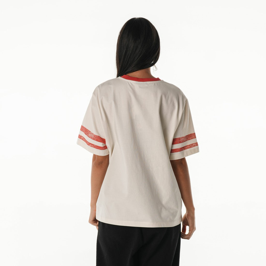 The Wild Collective Women's Vintage Drop Shoulder Oversized Boyfriend T-Shirt - Tampa Bay Buccaneers T-shirts