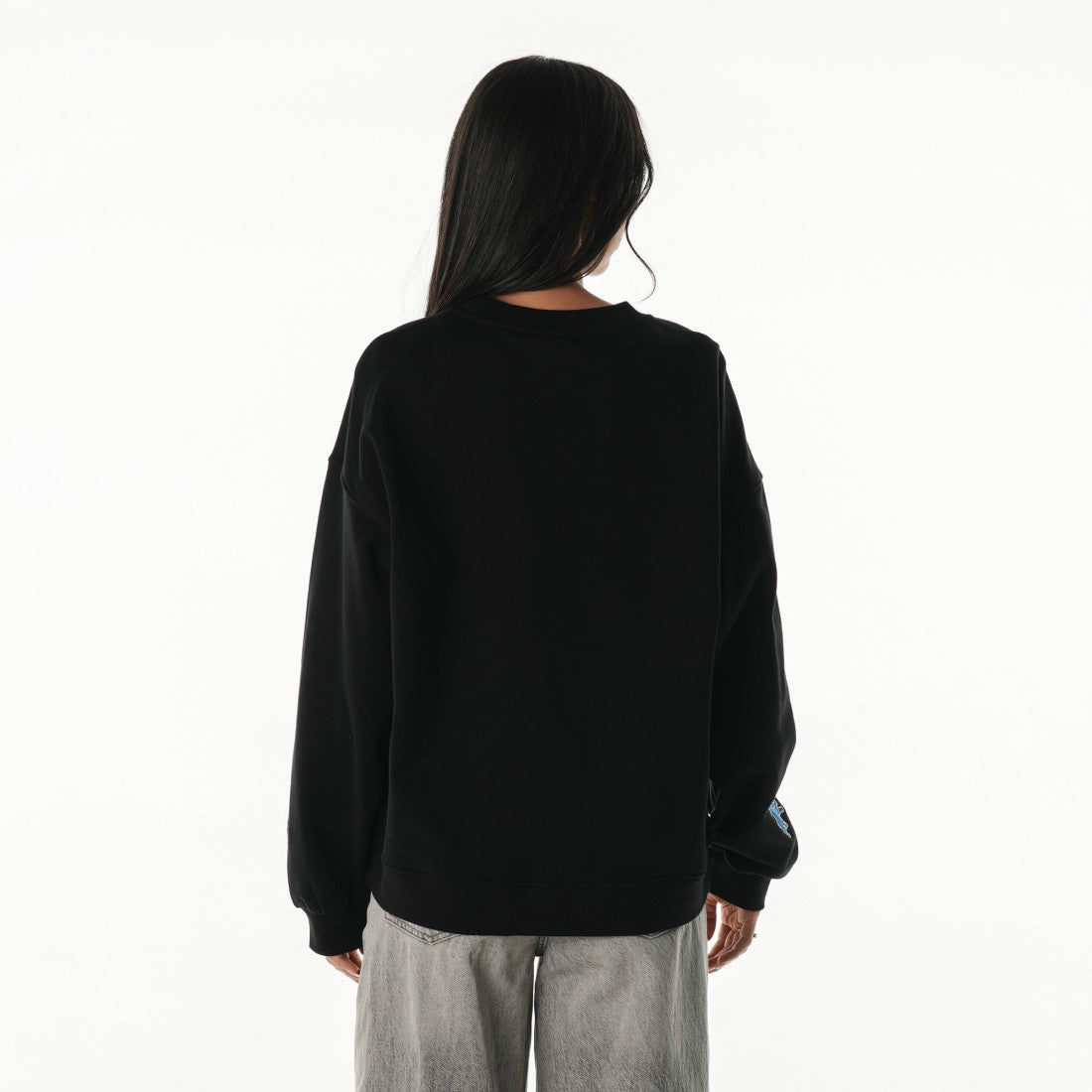 The Wild Collective Women's Rock Crystal Oversized Crewneck Sweatshirt - Detroit Lions Sweatshirts