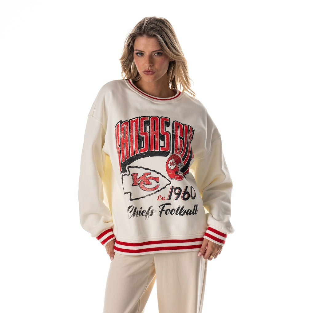 The Wild Collective Women's Oversized Vintage French Terry Sweatshirt - Kansas City Chiefs Sweatshirts