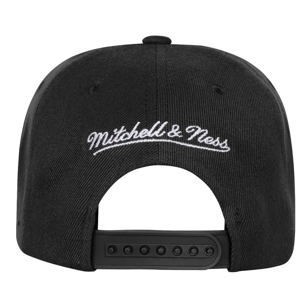 Mitchell & Ness Chicago Bulls Youth 20th Anniversary Duo Front Snapback Hat