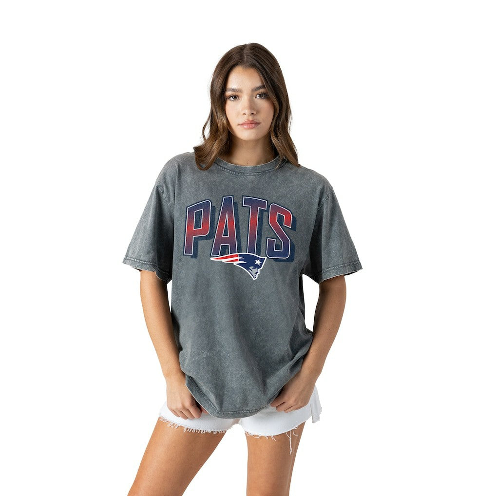 Gameday Couture Women's Peak Performance Oversized Snow Wash T-Shirt - New England Patriots T-shirts