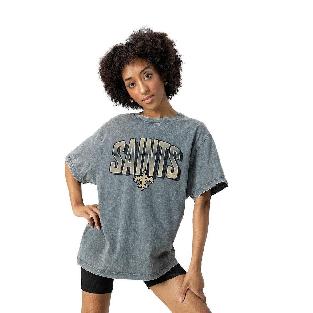 Gameday Couture Women's Peak Performance Oversized Snow Wash T-Shirt - New Orleans Saints T-shirts