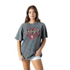 Gameday Couture Women's Peak Performance Oversized Snow Wash T-Shirt - San Francisco 49ers T-shirts