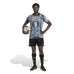 Juventus 2025/26 Pre-Match Training Jersey