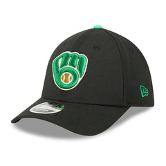 Black Milwaukee Brewers New Era 2026 St. Patrick's Day 39THIRTY Flex Hat