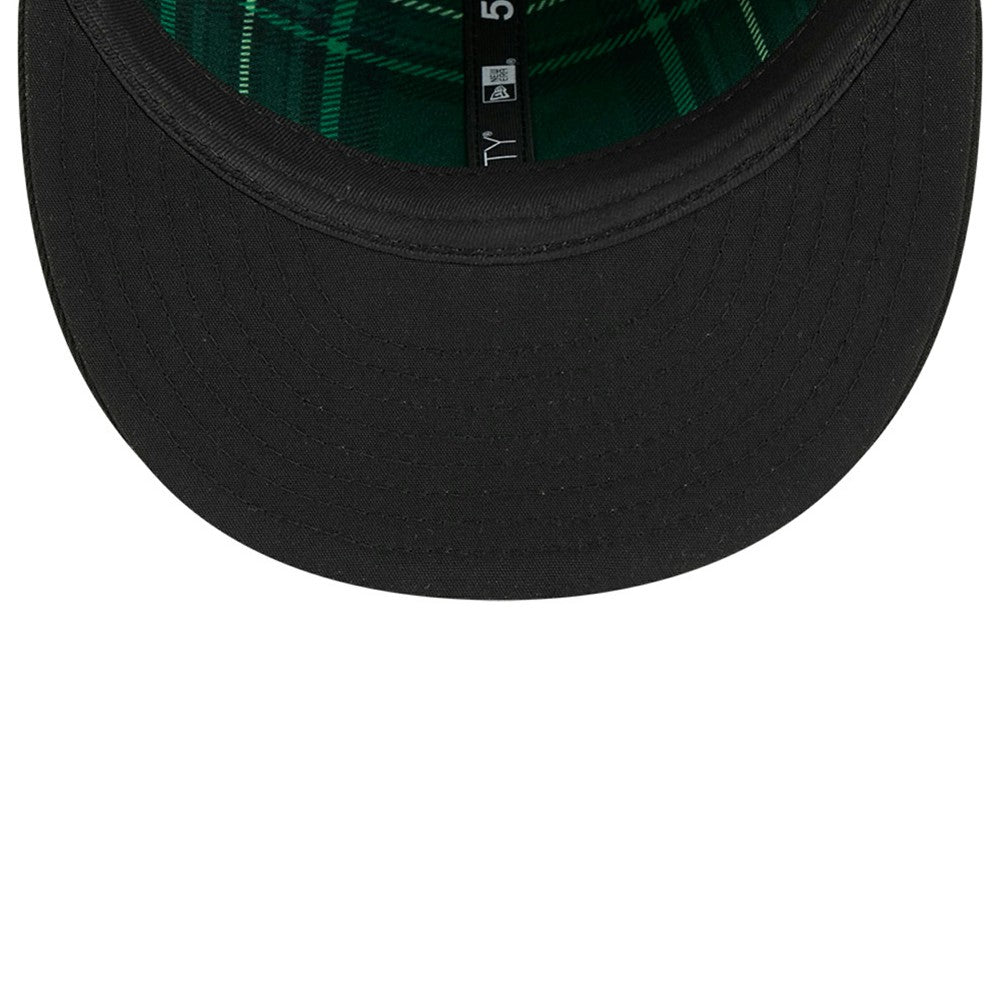 Black Milwaukee Brewers New Era 2026 St. Patrick's Day 59FIFTY Fitted Hat