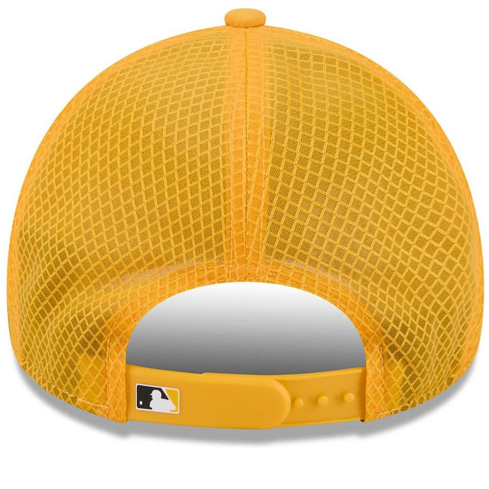 Gold Pittsburgh Pirates New Era 2026 Batting Practice Apex 9FORTY Adjustable Trucker Hat