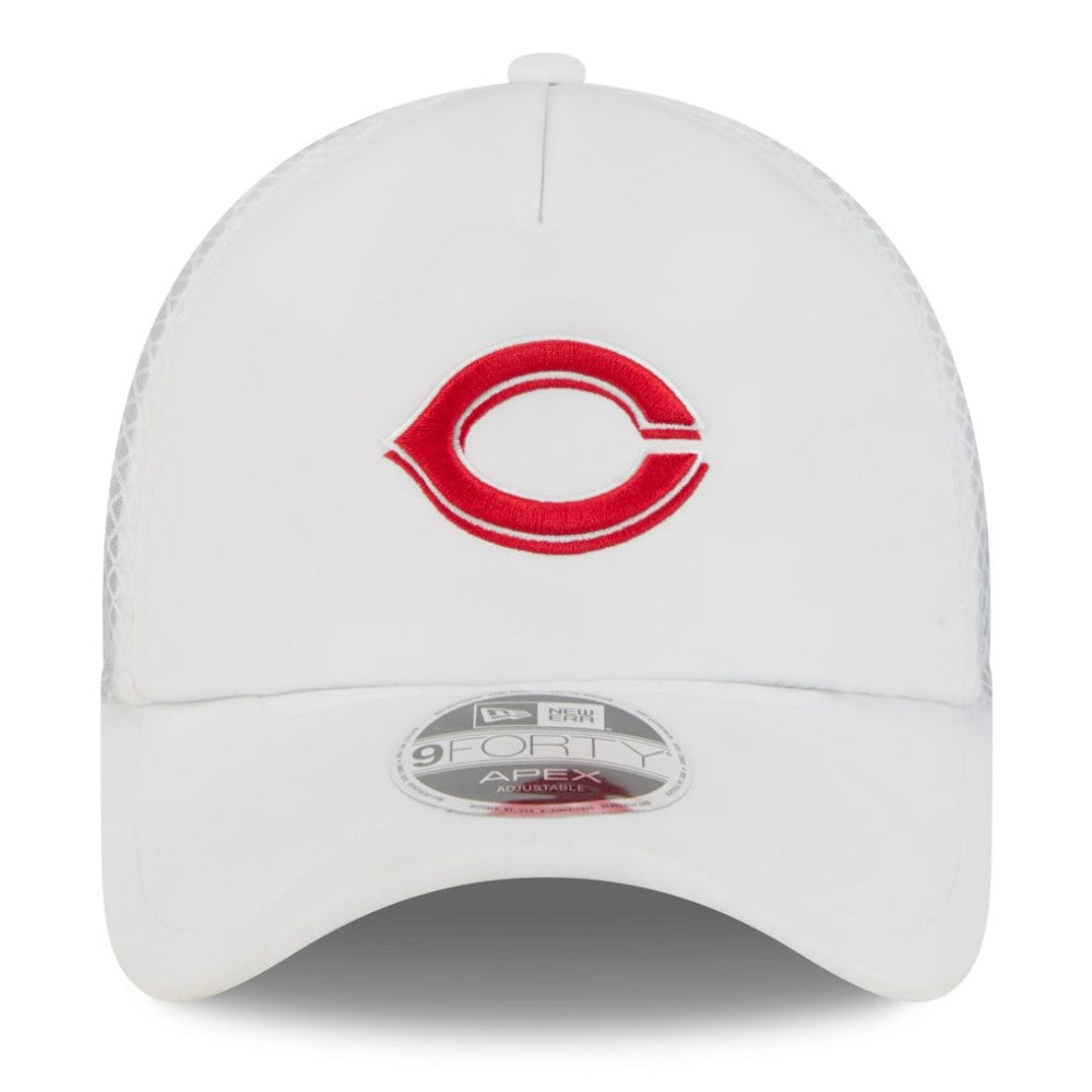 White Cincinnati Reds New Era 2026 Batting Practice Apex 9FORTY Adjustable Trucker Hat