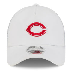 White Cincinnati Reds New Era 2026 Batting Practice Apex 9FORTY Adjustable Trucker Hat