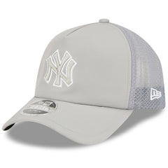 Gray New York Yankees New Era 2026 Batting Practice Apex 9FORTY Adjustable Trucker Hat