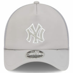 Gray New York Yankees New Era 2026 Batting Practice Apex 9FORTY Adjustable Trucker Hat