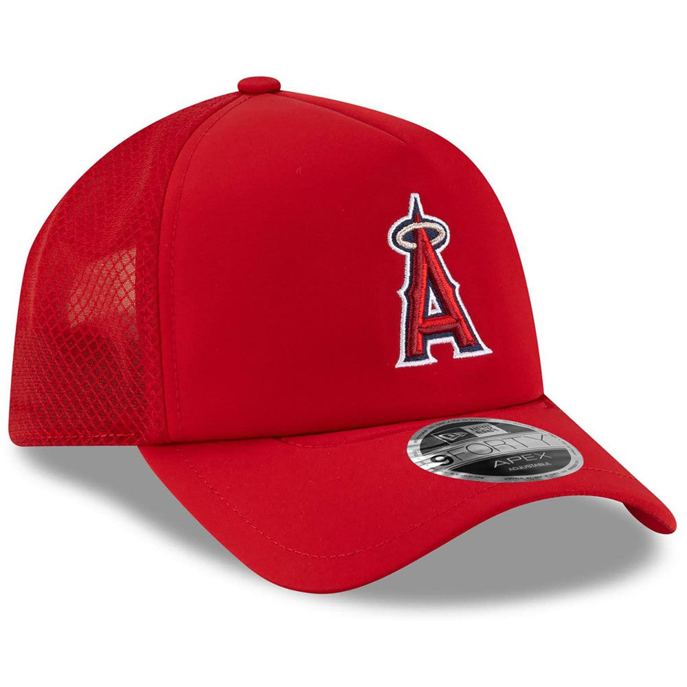 Red Los Angeles Angels New Era 2026 Batting Practice Apex 9FORTY Adjustable Trucker Hat