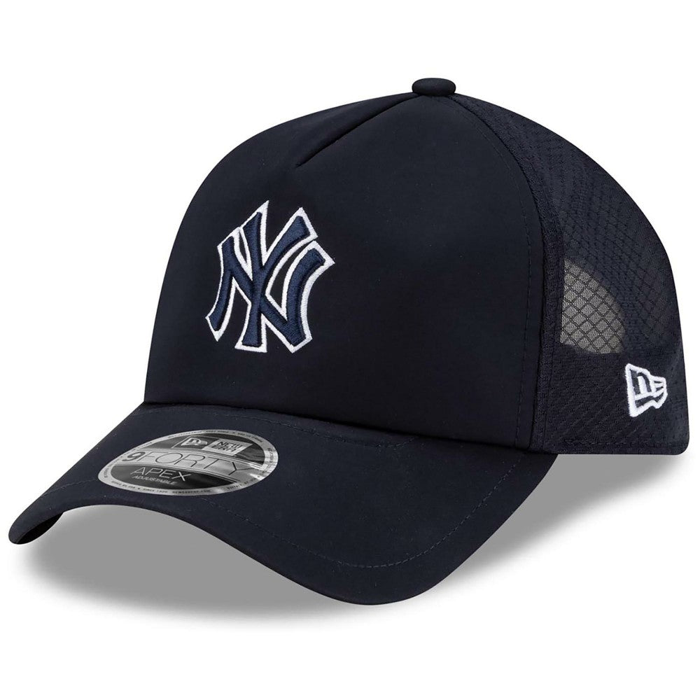 Navy New York Yankees New Era 2026 Batting Practice Apex 9FORTY Adjustable Trucker Hat