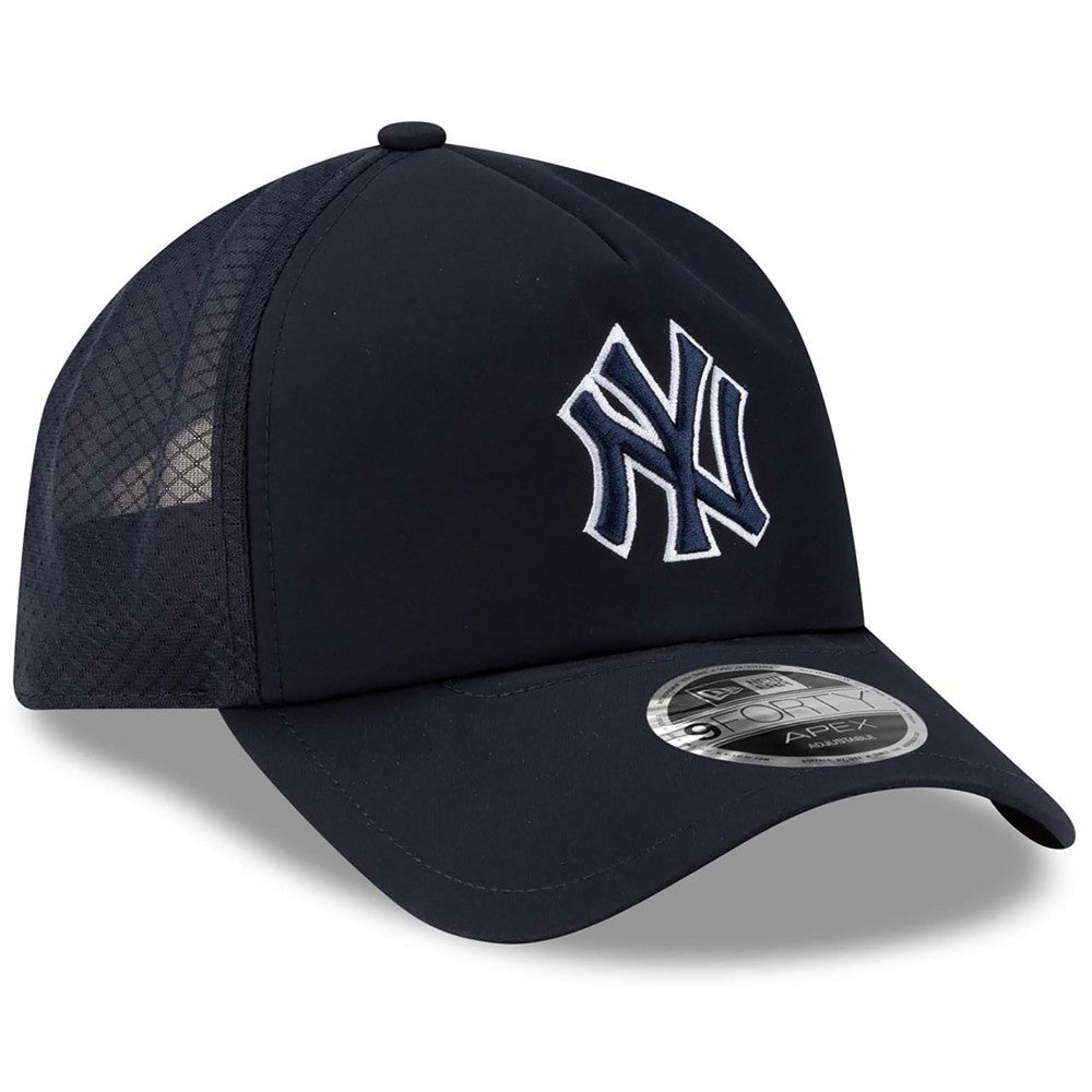 Navy New York Yankees New Era 2026 Batting Practice Apex 9FORTY Adjustable Trucker Hat