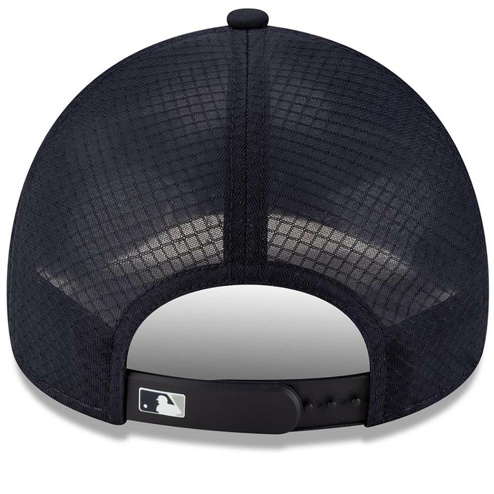 Navy New York Yankees New Era 2026 Batting Practice Apex 9FORTY Adjustable Trucker Hat