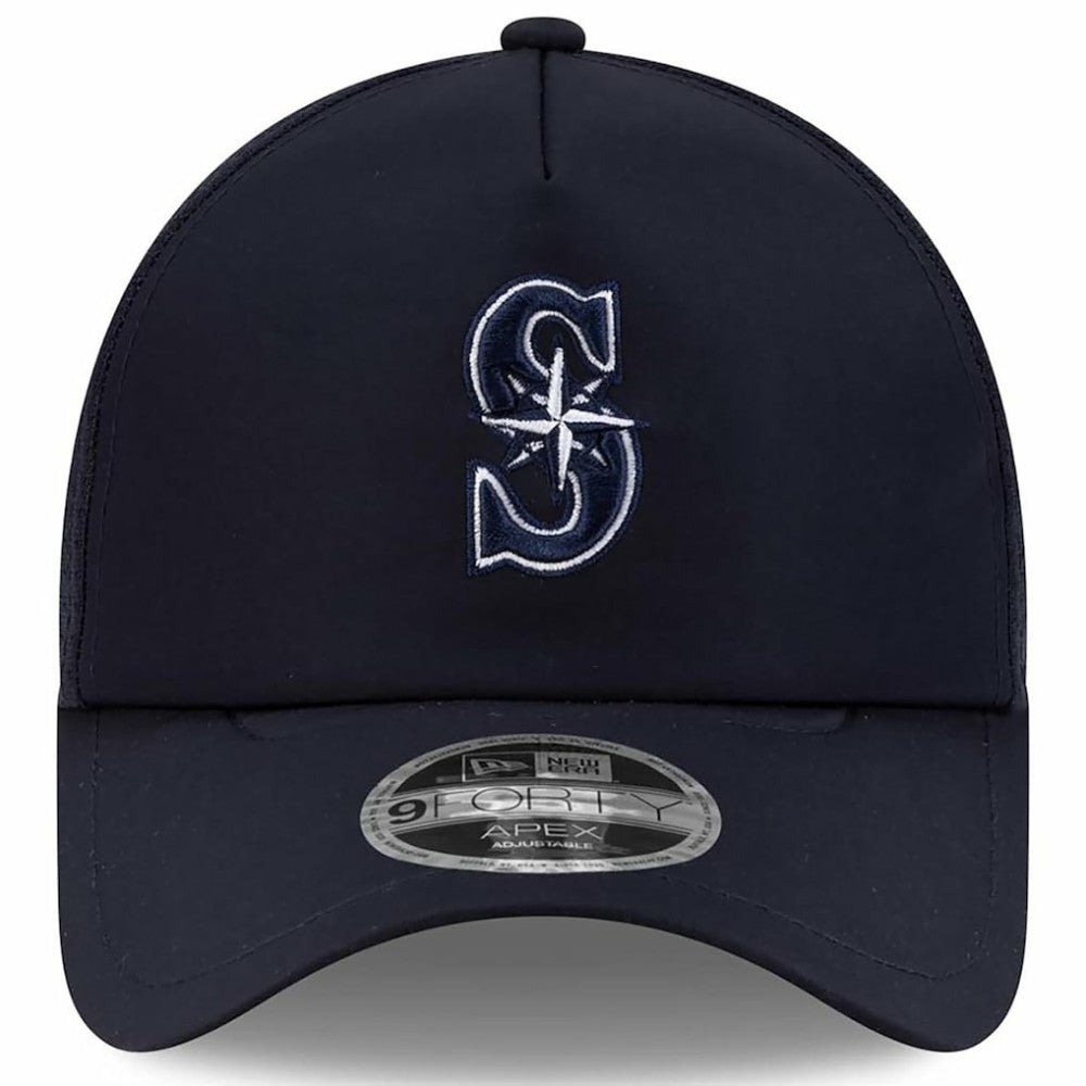 Navy Seattle Mariners New Era 2026 Batting Practice Apex 9FORTY Adjustable Trucker Hat
