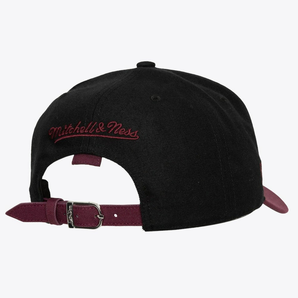 NHL Detroit Red Wings Mitchell & Ness x Just Don Wave Script Pro Strapback Hat