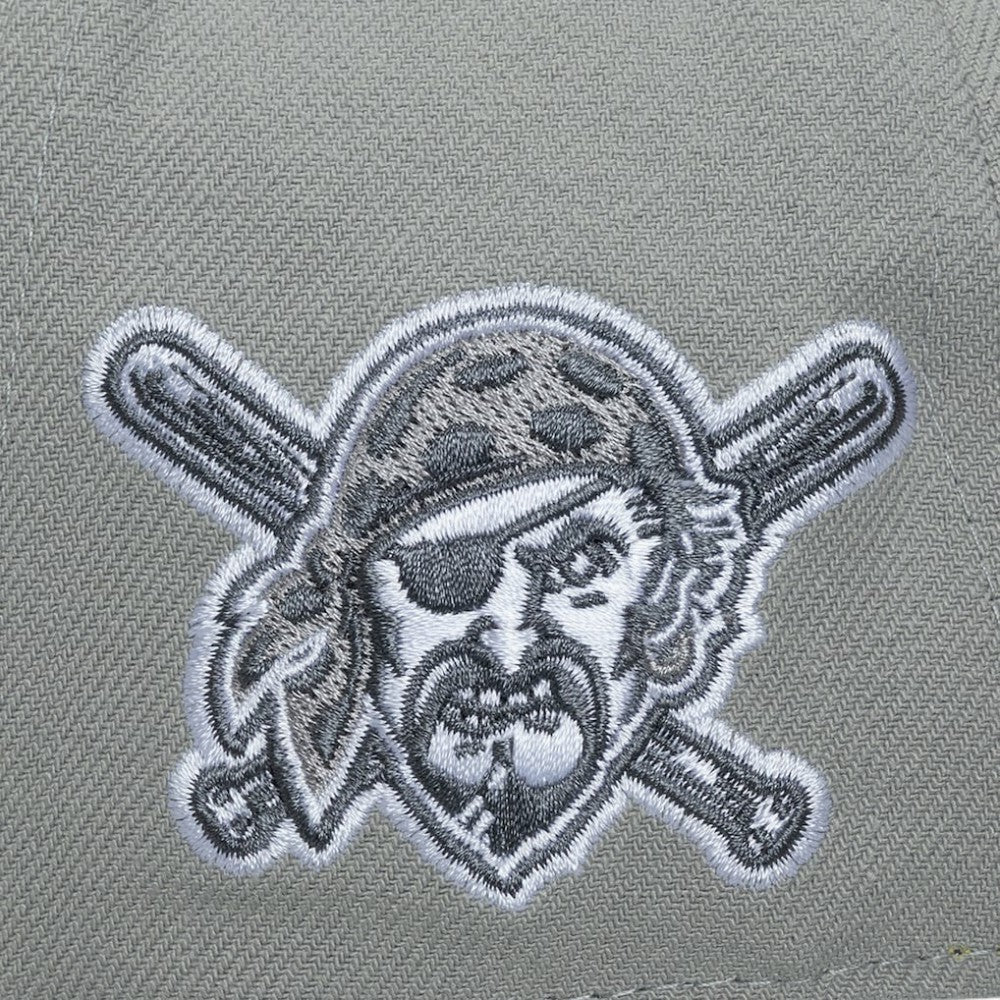 Gray Pittsburgh Pirates Mitchell & Ness Thunderstorm Head Coach Pro-Crown Adjustable Hat