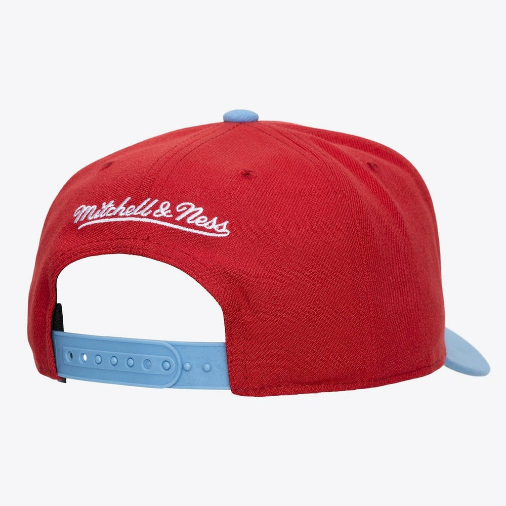 Mitchell & Ness Chicago Bulls Legendary Home Pro Pinch Snapback Hat