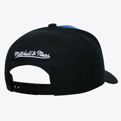 Mitchell & Ness New York Knicks Legendary Home Pro Pinch Snapback Hat