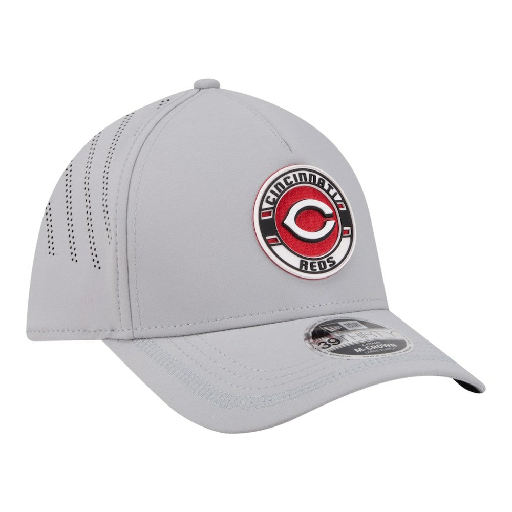 Gray Cincinnati Reds New Era Patch 39THIRTY A-Frame M-Crown Perforated Flex Hat