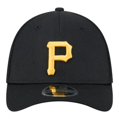 Black Pittsburgh Pirates New Era Dash 39THIRTY Flex Hat