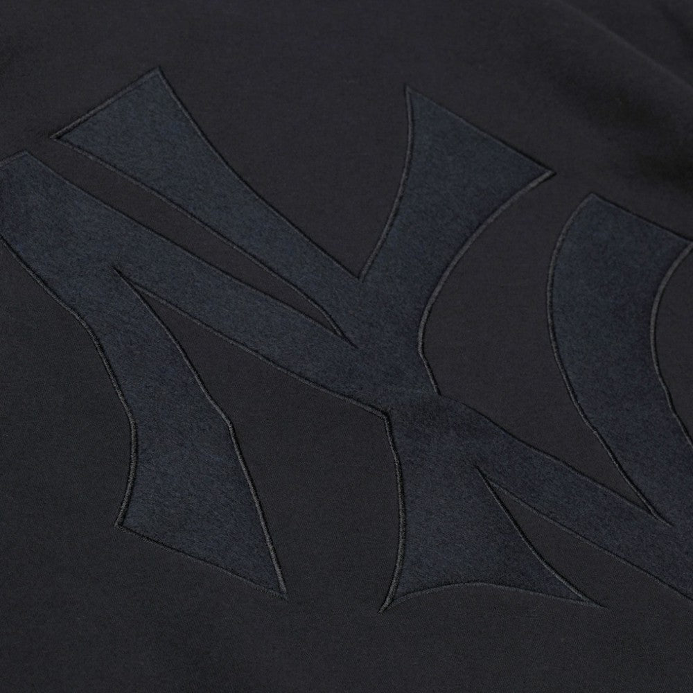 Black New York Yankees Mitchell & Ness Phantom Fleece Crewneck Sweatshirt