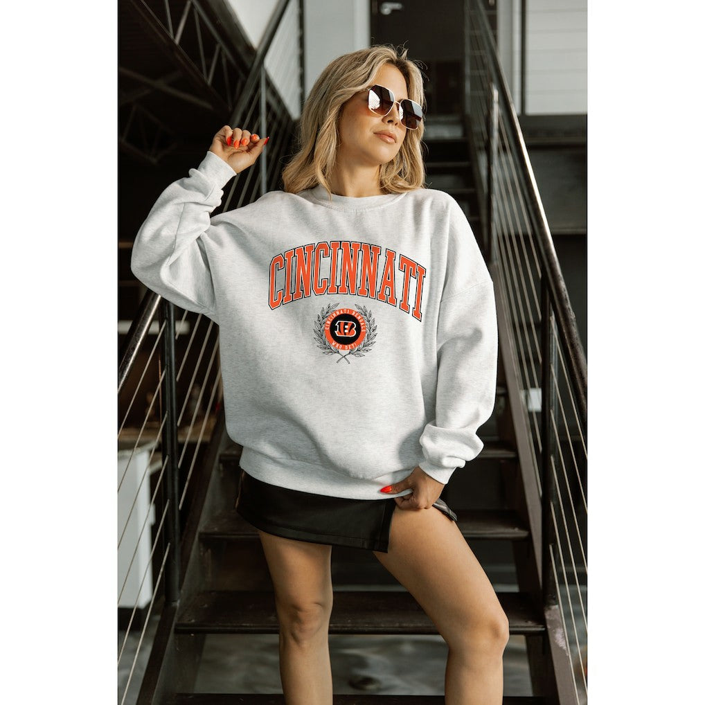 Gameday Couture Women's Traditional Logo Oversized Premium Fleece Pullover Sweatshirt - Cincinnati Bengals Pullover