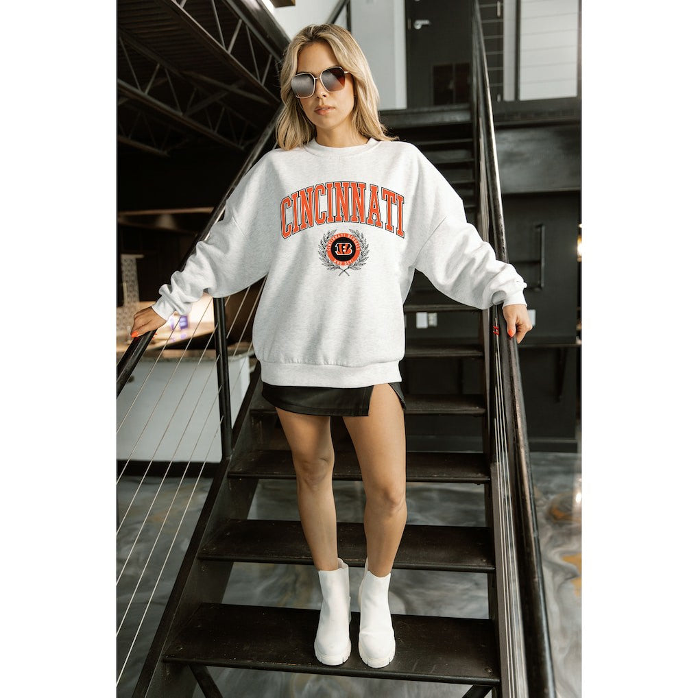 Gameday Couture Women's Traditional Logo Oversized Premium Fleece Pullover Sweatshirt - Cincinnati Bengals Pullover