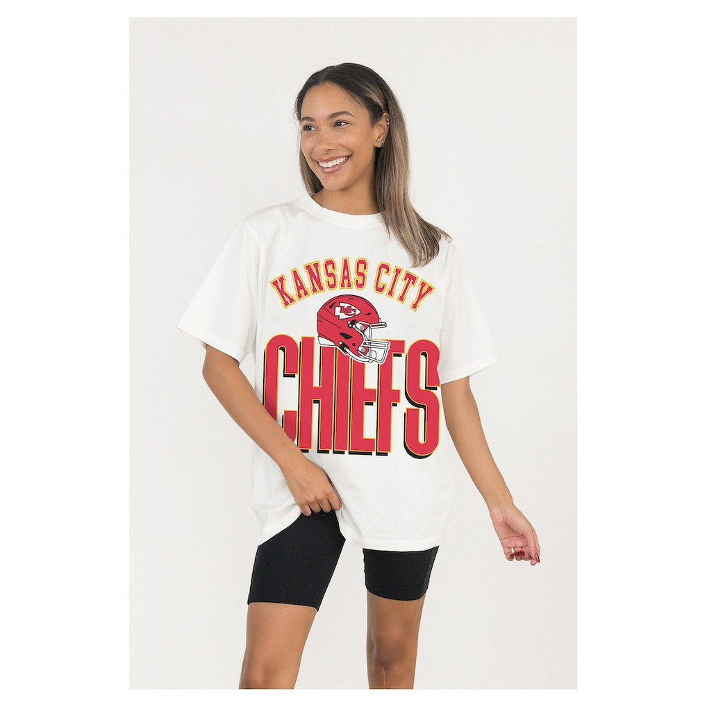 Gameday Couture Women's Oversized Classic Fierce Focus T-Shirt - Kansas City Chiefs T-shirts