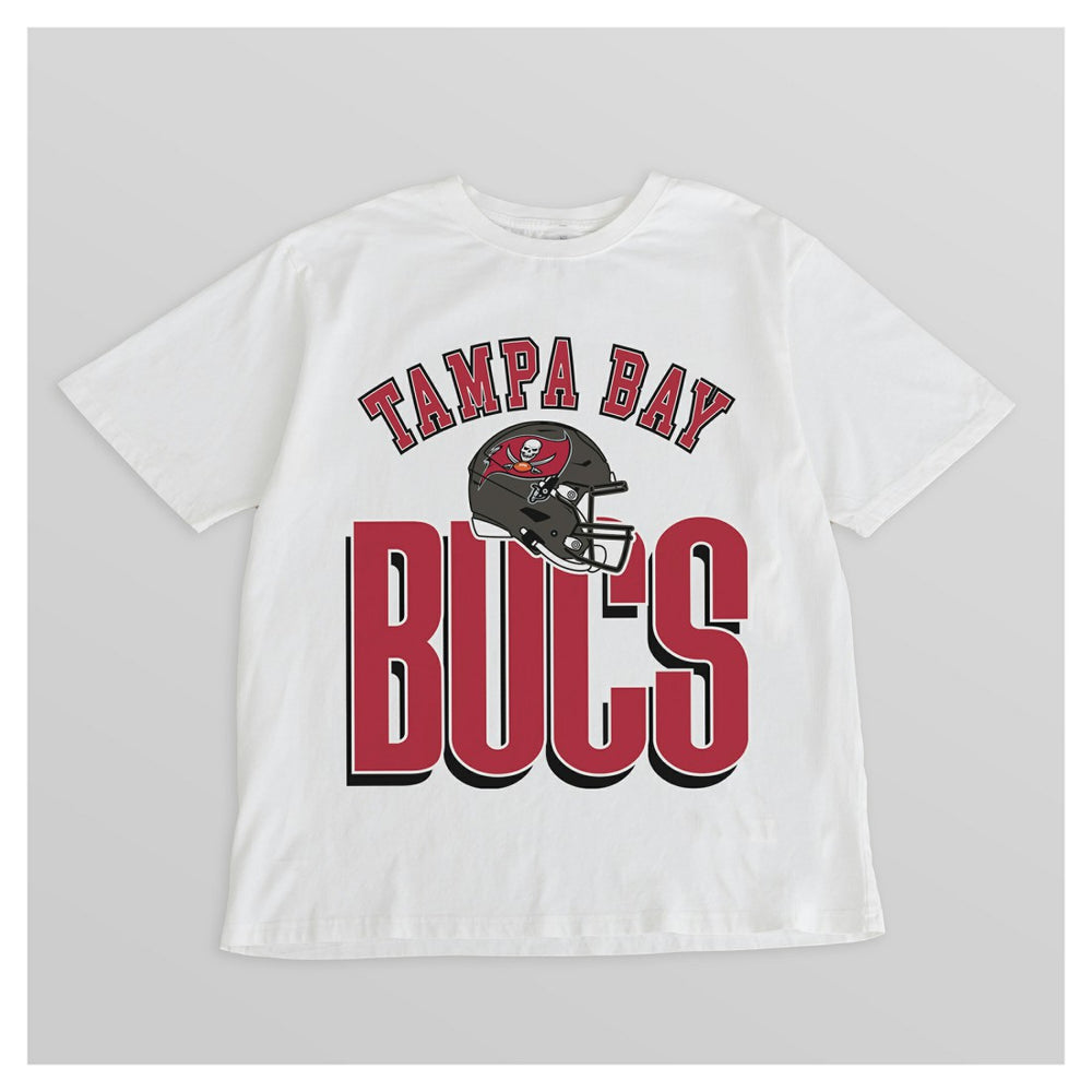 Gameday Couture Women's Oversized Classic Fierce Focus T-Shirt - Tampa Bay Buccaneers T-shirts