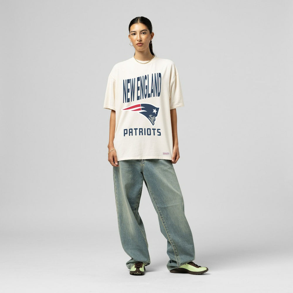 Women's Logo Rise Boyfriend T-Shirt - New England Patriots T-shirts