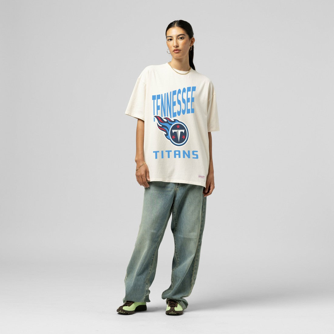 Women's Logo Rise Boyfriend T-Shirt - Tennessee Titans T-shirts