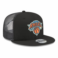 New Era New York Knicks Core Logo Meshback 9FIFTY Snapback Hat