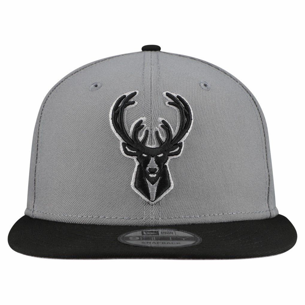 New Era Milwaukee Bucks Core Logo Storm Gray Two-Tone 9FIFTY Snapback Hat